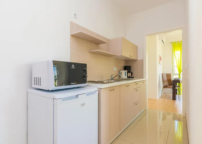 One-bedroom In *