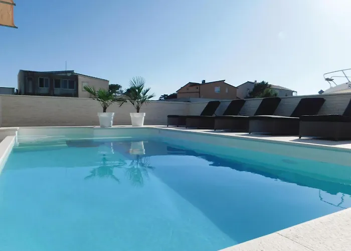 One-bedroom In فير