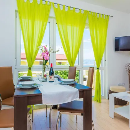 One-bedroom In *